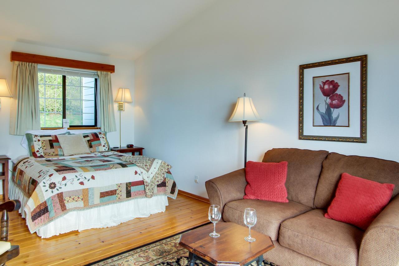 Ocean Cove Inn Yachats Exteriér fotografie