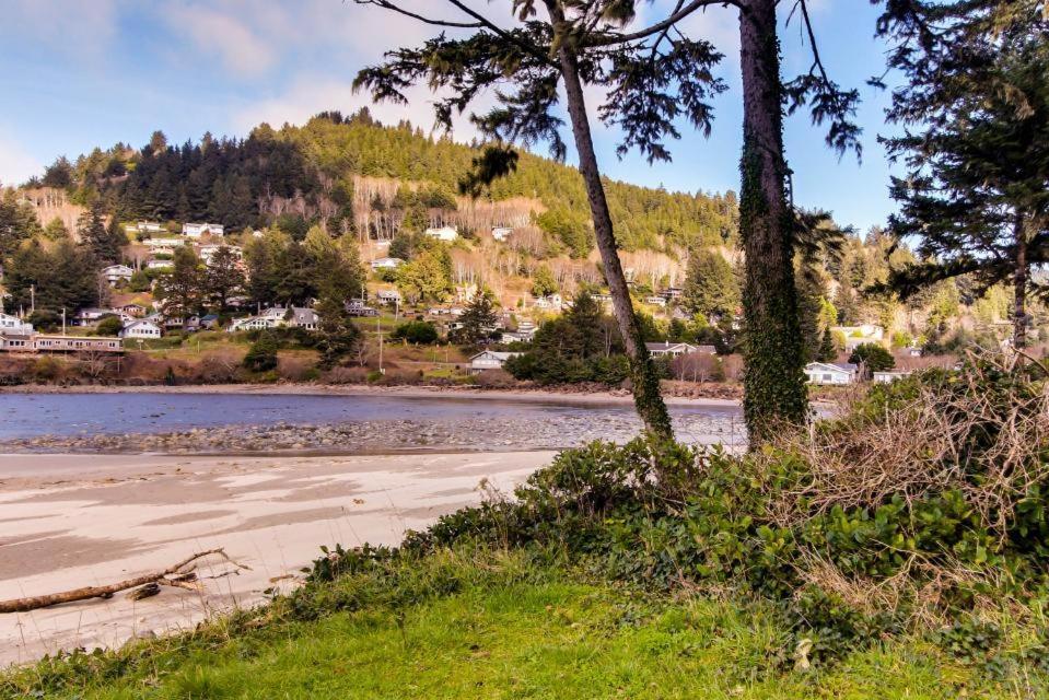 Ocean Cove Inn Yachats Exteriér fotografie